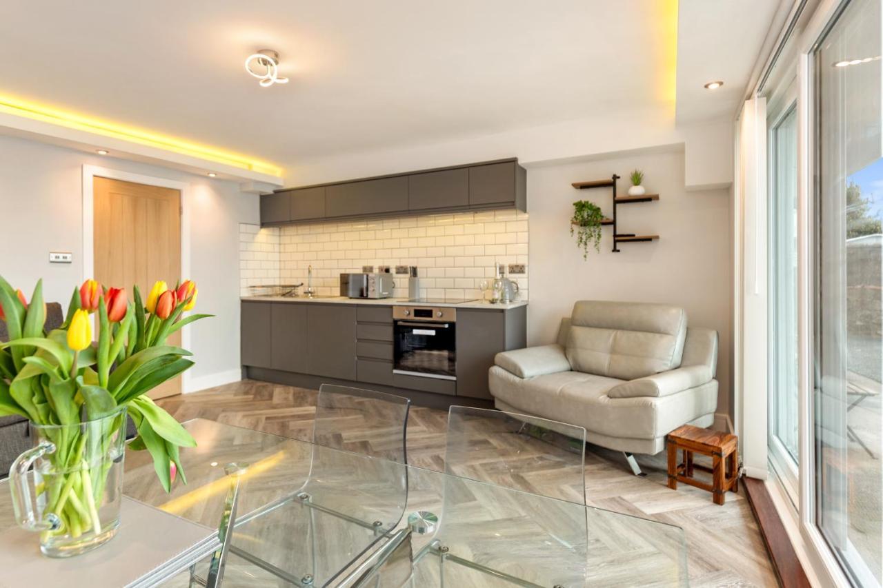 Pleasant View - Direct Beach Access, Sea Views And Parking Saundersfoot Buitenkant foto