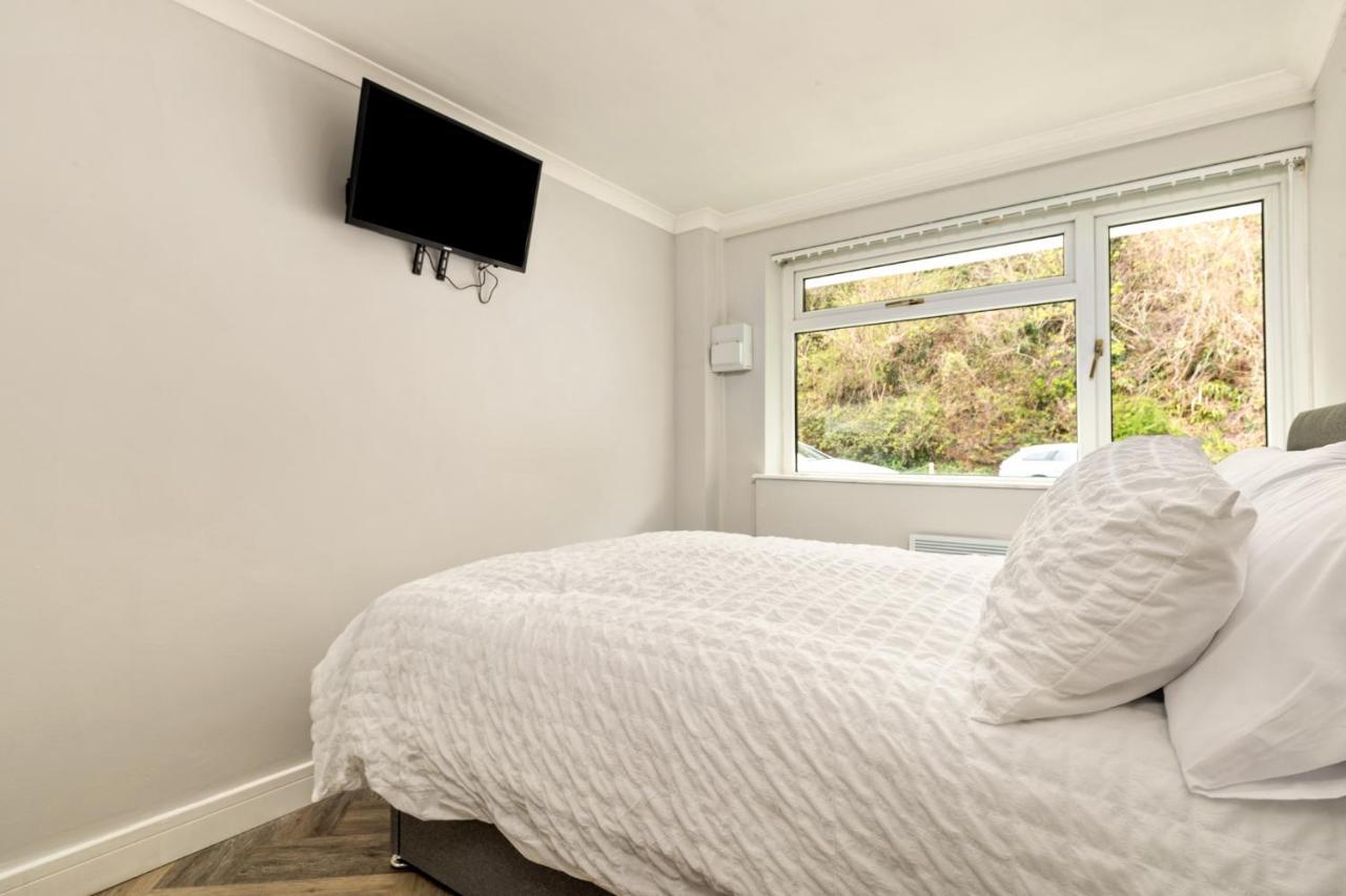 Pleasant View - Direct Beach Access, Sea Views And Parking Saundersfoot Buitenkant foto